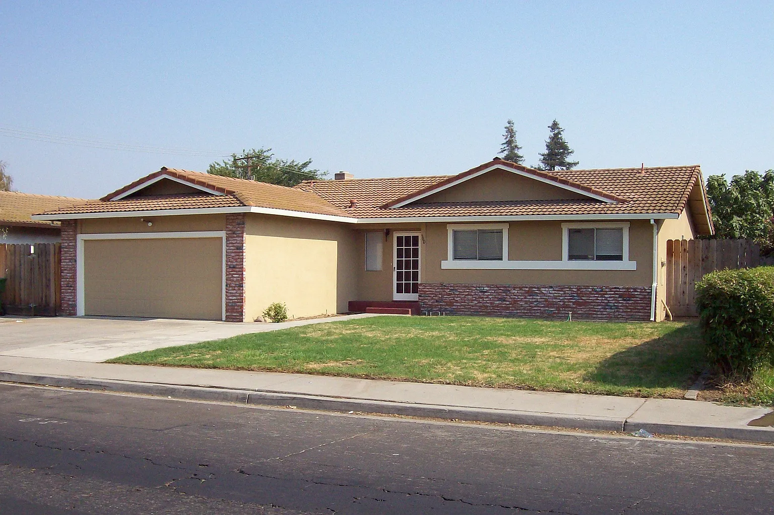 360 Hedstrom Rd photo 1
