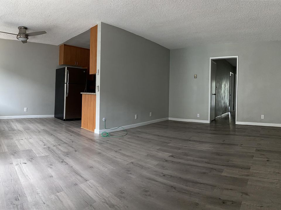 1st image of 1165 Thompson Ave #9