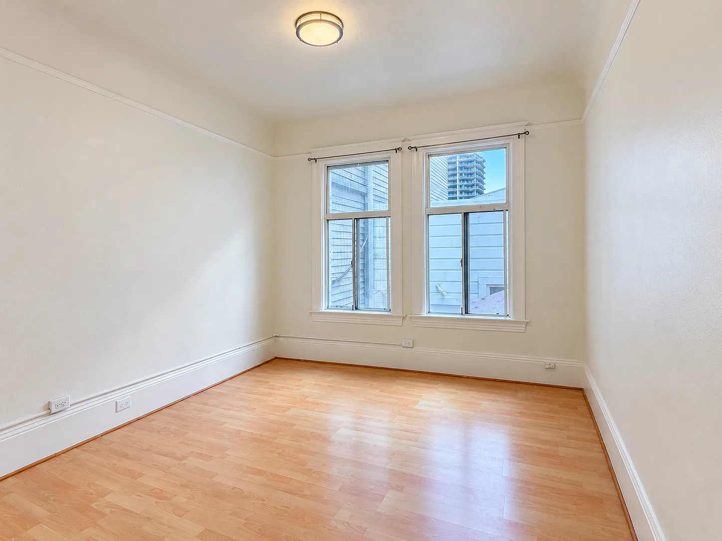 Studio, 150 sqft, $1,795 — Photo 3