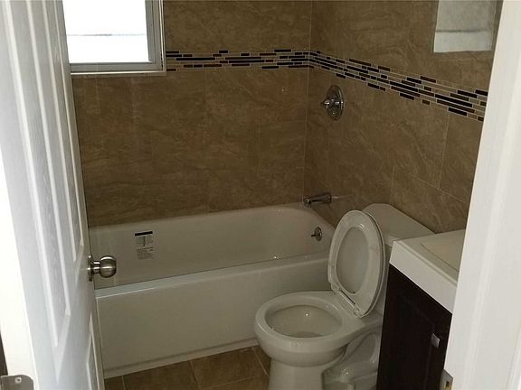 5th image of 98 Seville St #2