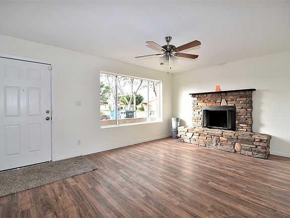 4th image of 4215 N 83rd Dr