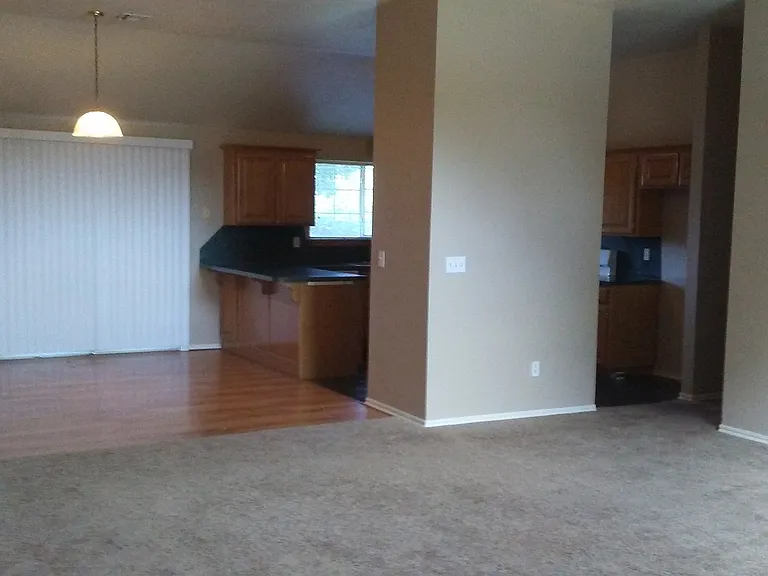 1328 Woodcreek Dr — Photo 8