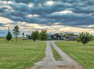 10761 N 1990th Rd, Elk City, OK 73644