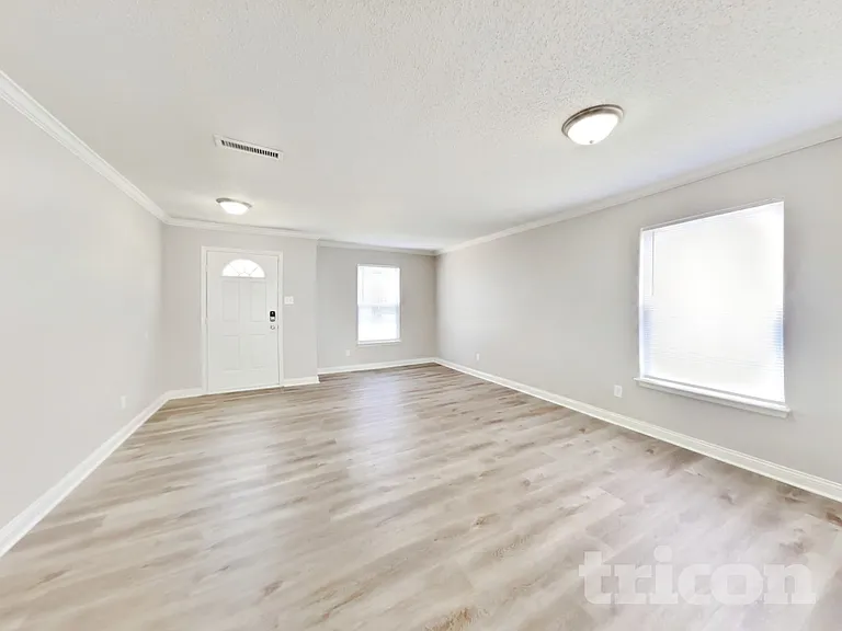 8432 Centenary Dr — Photo 5