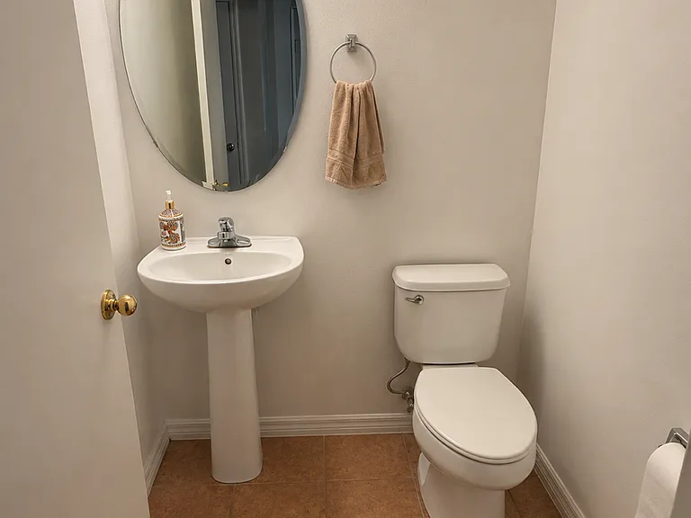 2535 Hassonite St — Photo 13