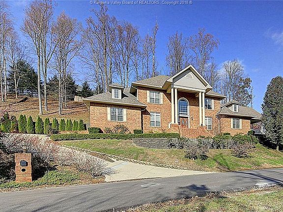 2nd image of 33 E Coventry Woods