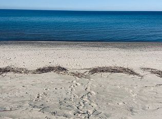 5825 Oak Pointe Dr, Caseville, MI 48725