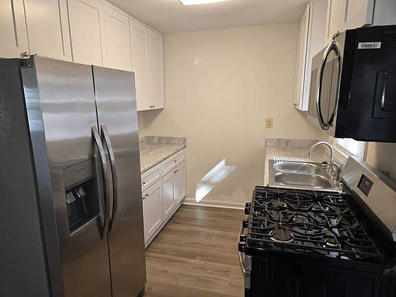 4th image of 103 Carol Ln