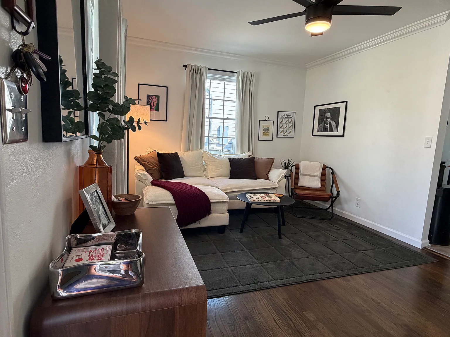 2 bed, 704 sqft, $2,390 — Photo 4