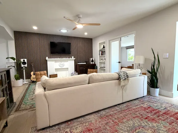 810 81st St #B, Miami Beach, FL 33141