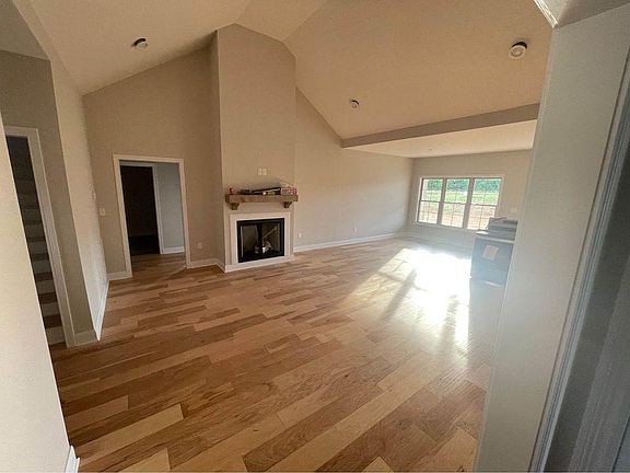 2nd image of 3262 Black Walnut Ct