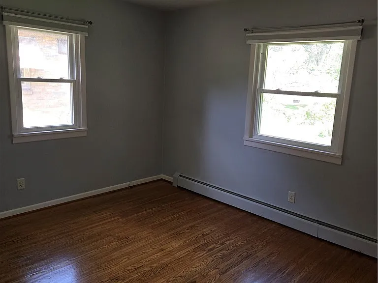 80 David Ave — Photo 13