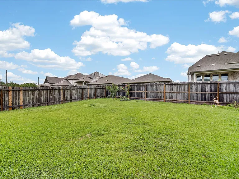 2411 Horned Owl Dr — Photo 44