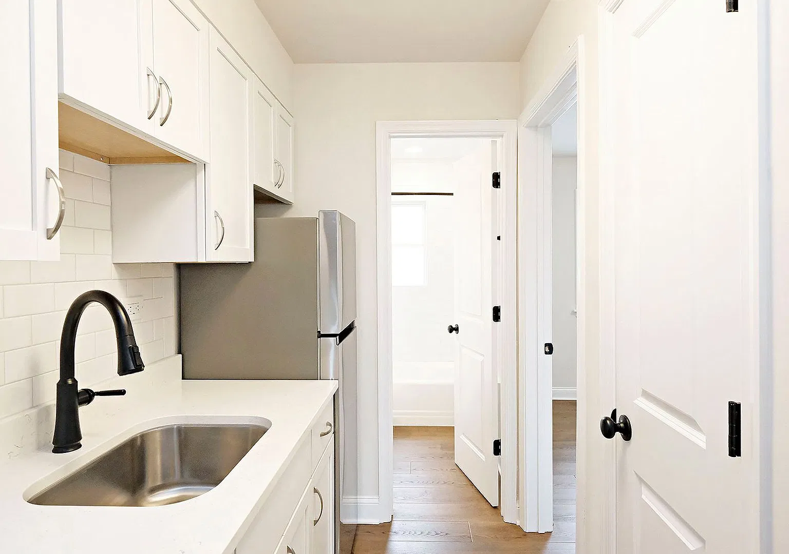 Renovated UVA Apartment in a Prime Location Near School of Data Science — Photo 1