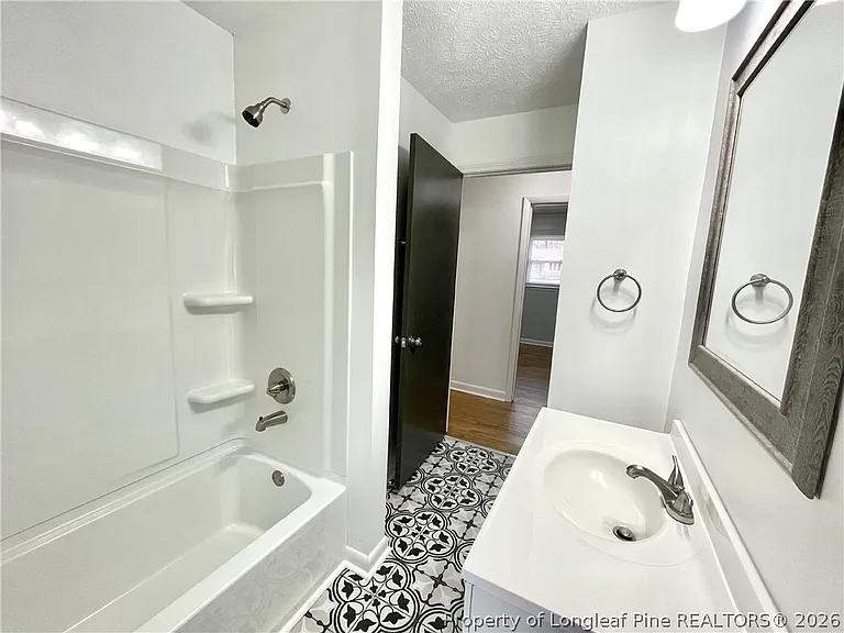 575 Braxton Blvd — Photo 14