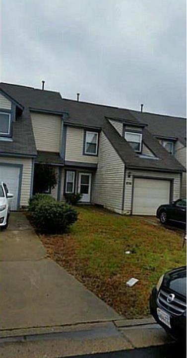 2nd image of 836 Quesnel Dr