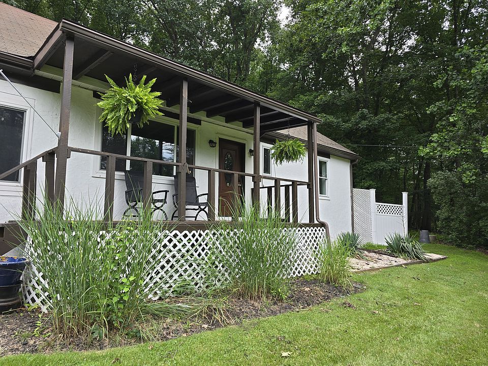1st image of 1455 Sawmill Rd #B