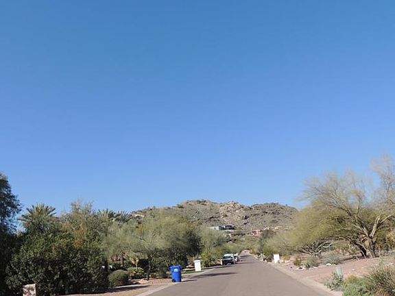 2nd image of 6717 E Meadowlark Ln