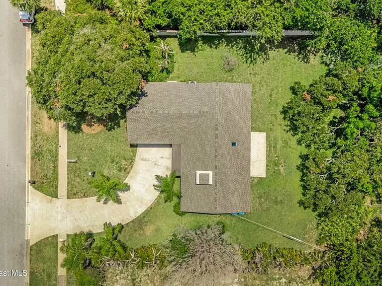 317 Surf Dr — Photo 26