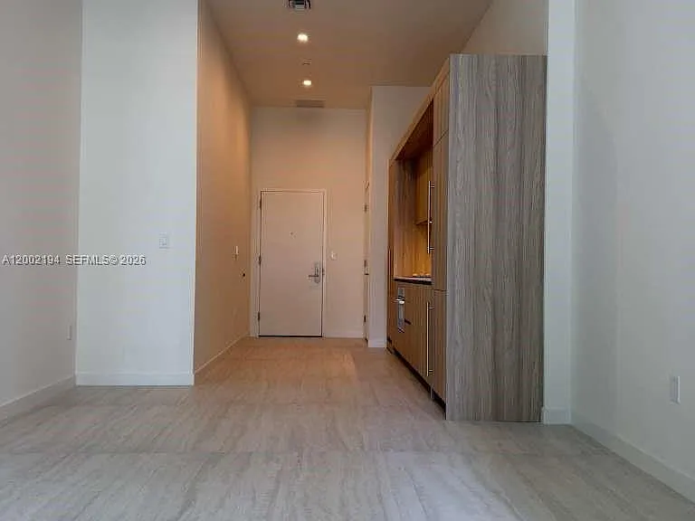 77 SE 5th St #1011 — Photo 6