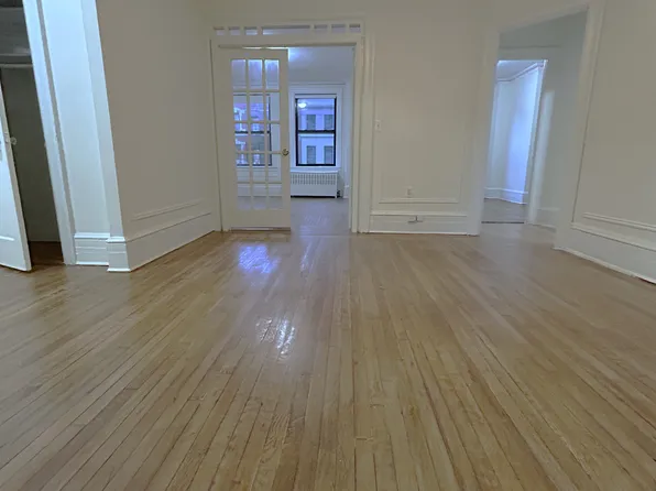 124 West 72nd Street image 1 of 8