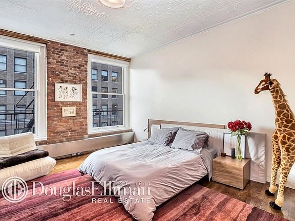 4th image of 57 Prince St APT 4F