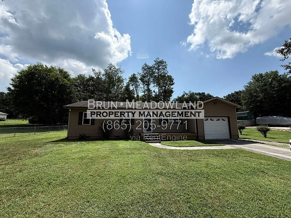103 Mapletree Ln