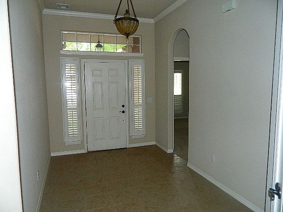 5th image of 4001 W Olive St