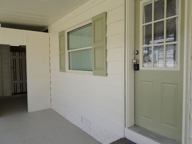 1st image of 1260 Lakeside Dr
