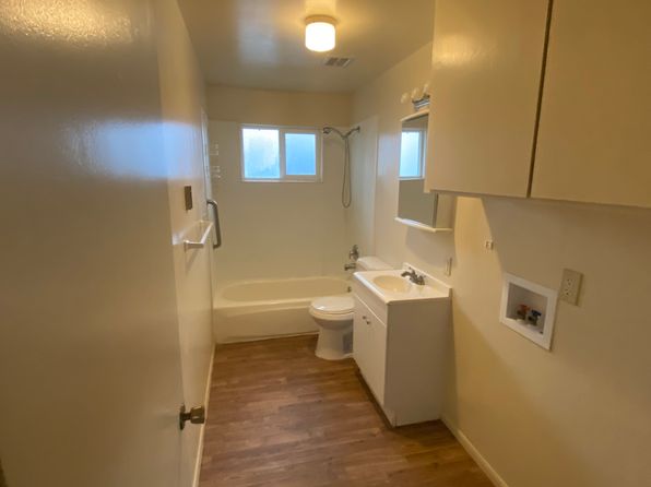 574 & 584 E 12th St #584