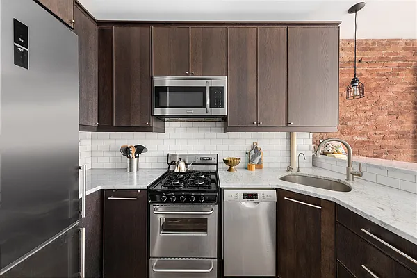 Sold by Douglas Elliman | media 10