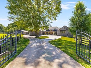 560 Old Lathemtown Rd, Canton, GA 30115