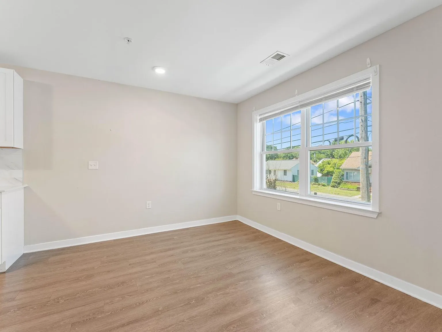 2 bed, 1428 sqft, $2,700 — Photo 4