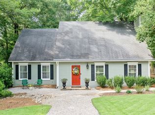 3709 Flintwood Ln, Opelika, AL 36804
