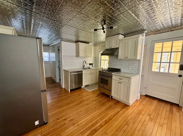 (undisclosed Address), Northampton, MA 01060