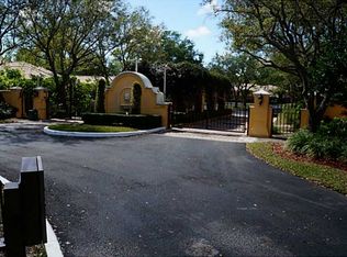 12295 SW 93rd Ave, Miami, FL 33176