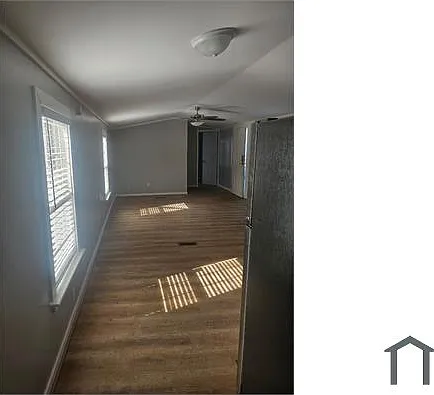 3 bed, 1100 sqft, $1,275 — Photo 3