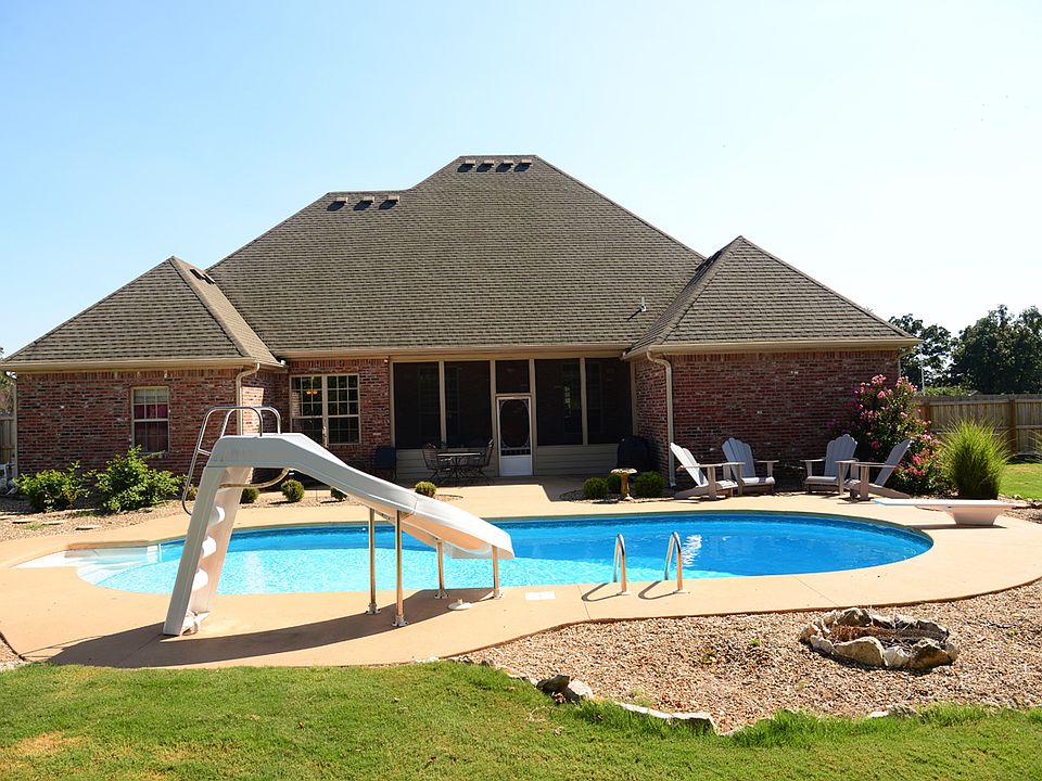 1st image of 8824 Crest Ln