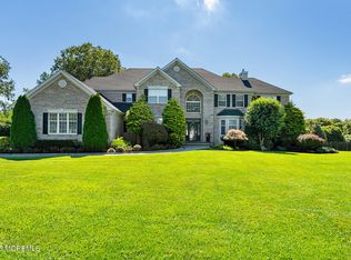 2 Rodeo Dr, Jackson, NJ 08527
