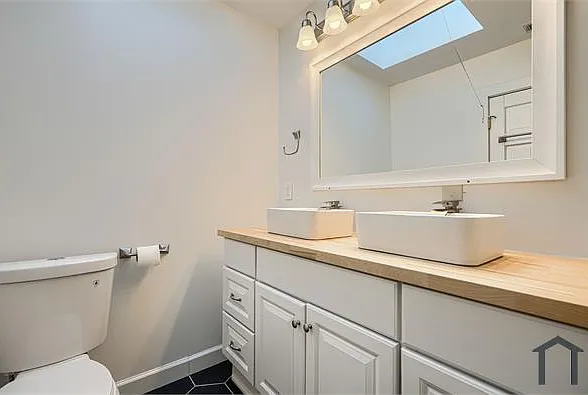 205 N Streeper St — Photo 11