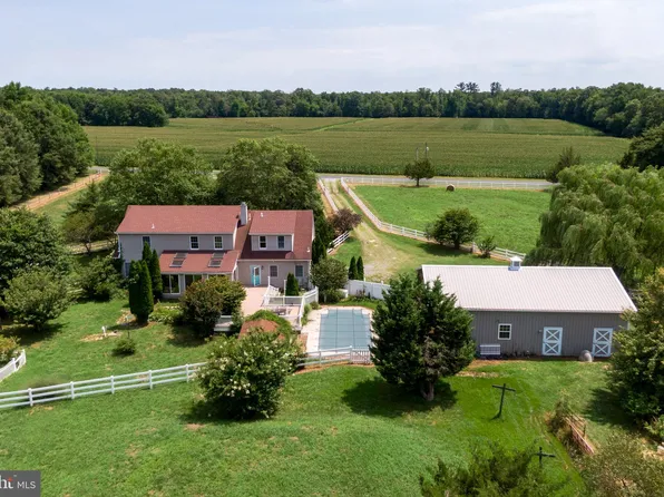 1311 Fox Hole Rd, Camden Wyoming, DE 19934