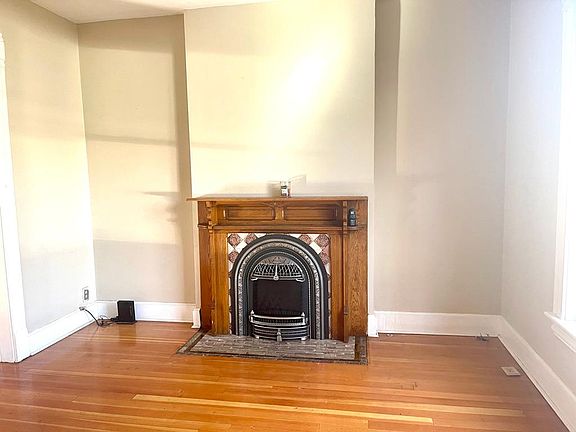 4th image of 1708 E 16th Ave