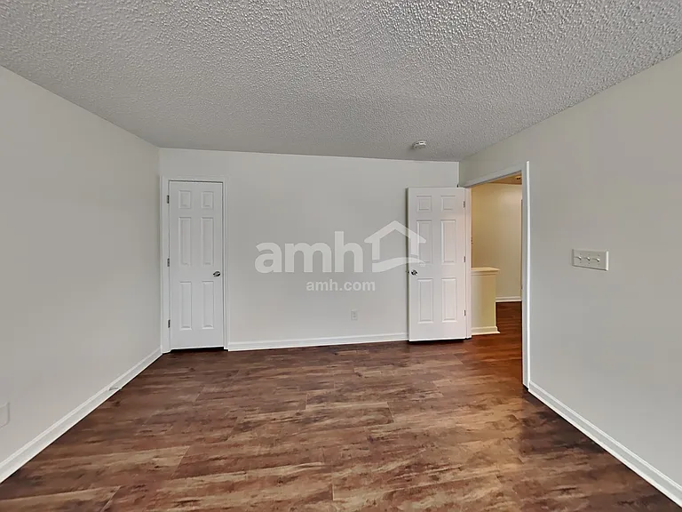 10713 Haddington Dr NW — Photo 22