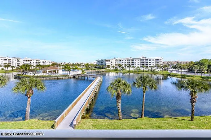 8921 Lake Dr #304 — Photo 42