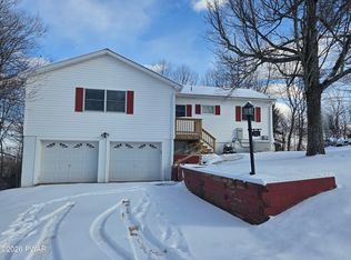 60 Alpine Rd, Beach Lake, PA 18405