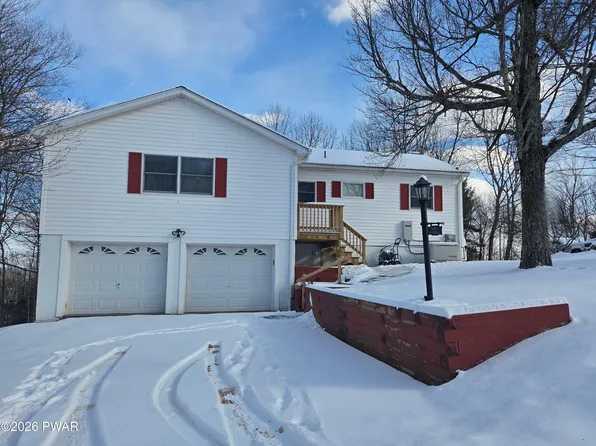 60 Alpine Rd, Beach Lake, PA 18405