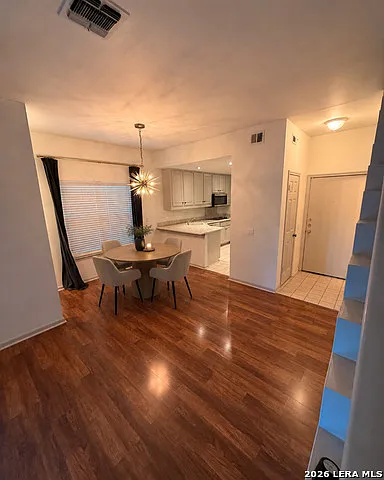 Springtree Townhomes — Photo 3