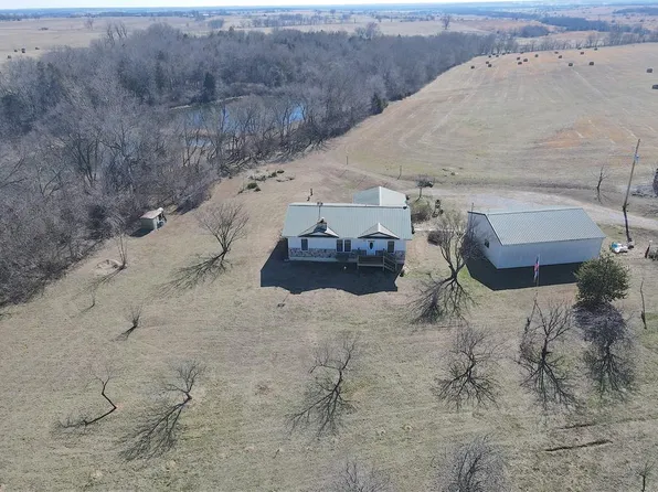 33670 SE 31st Hwy, Kincaid, KS 66039