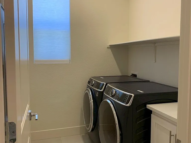 7149 Diamond Ave — Photo 14