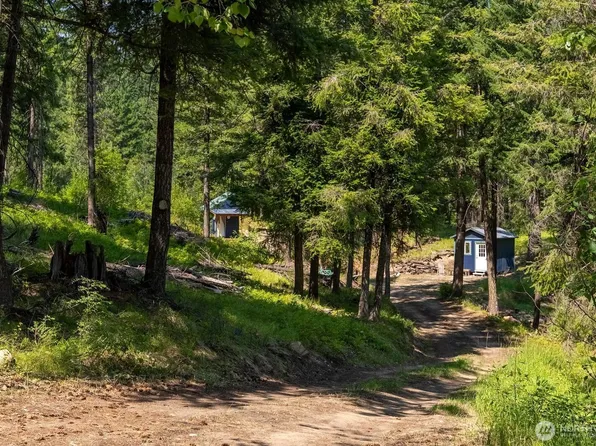 84 Three Seasons Road, Winthrop, WA 98862